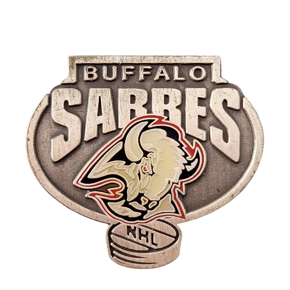 Buffalo Sabres NHL Team Logo Pin Peter David Collectible 1.28" x 1.39" Gift Box